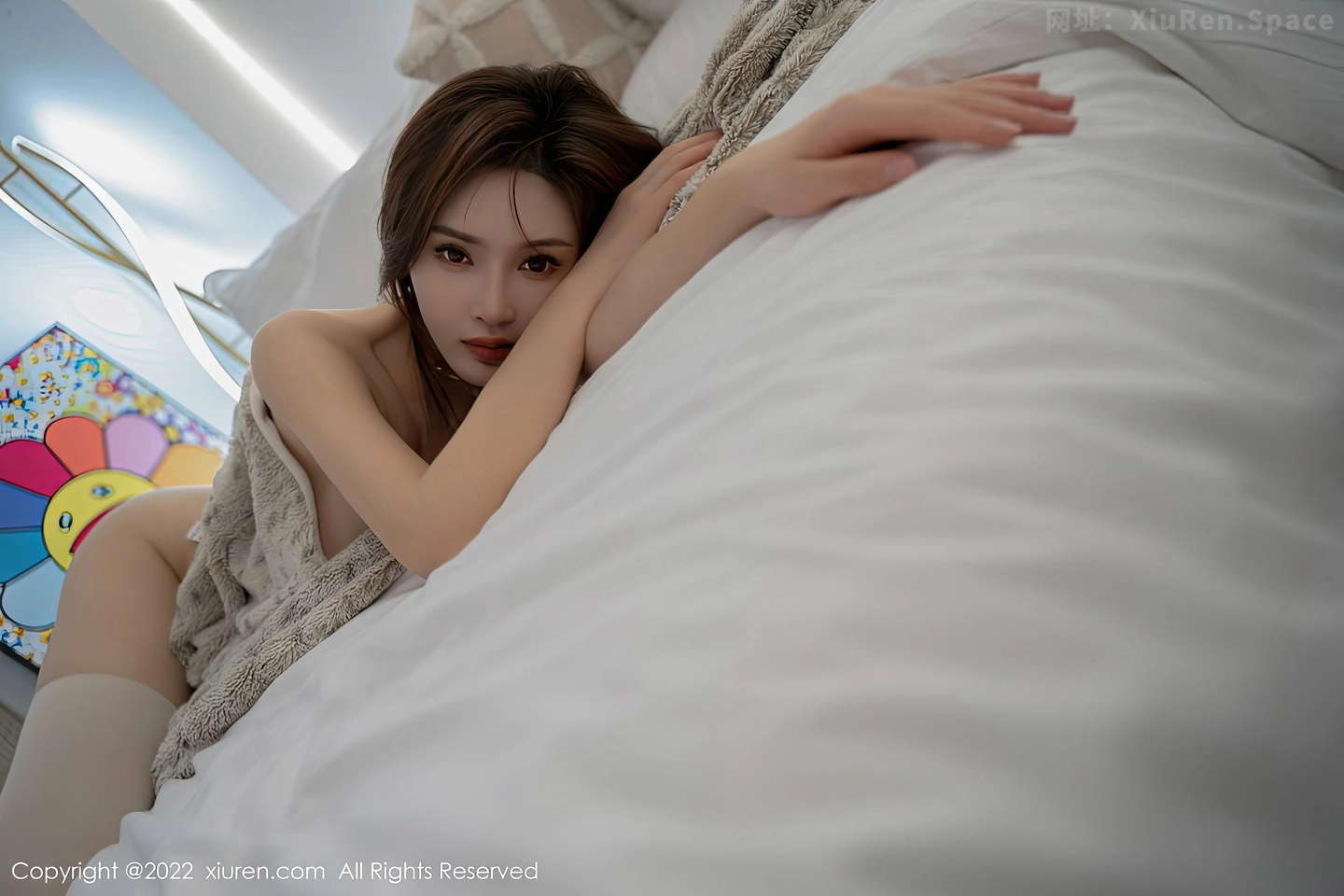 图片[2]-[XiuRen秀人网] VOL.5787 女神奶瓶土肥圆私房性感睡袍露米色长筒袜秀丰满身材诱惑写真94P-秀人网官方网站